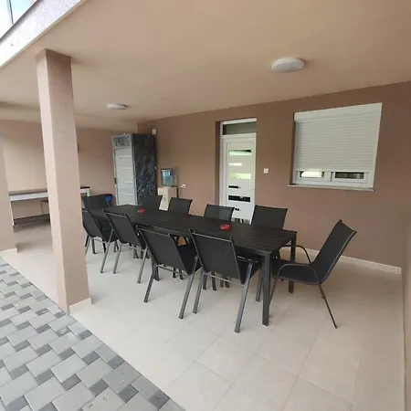 Villa Kuca Sa Bazenom U Prirodi Krupa na Vrbasu