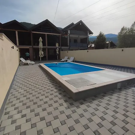 Villa Kuca Sa Bazenom U Prirodi *